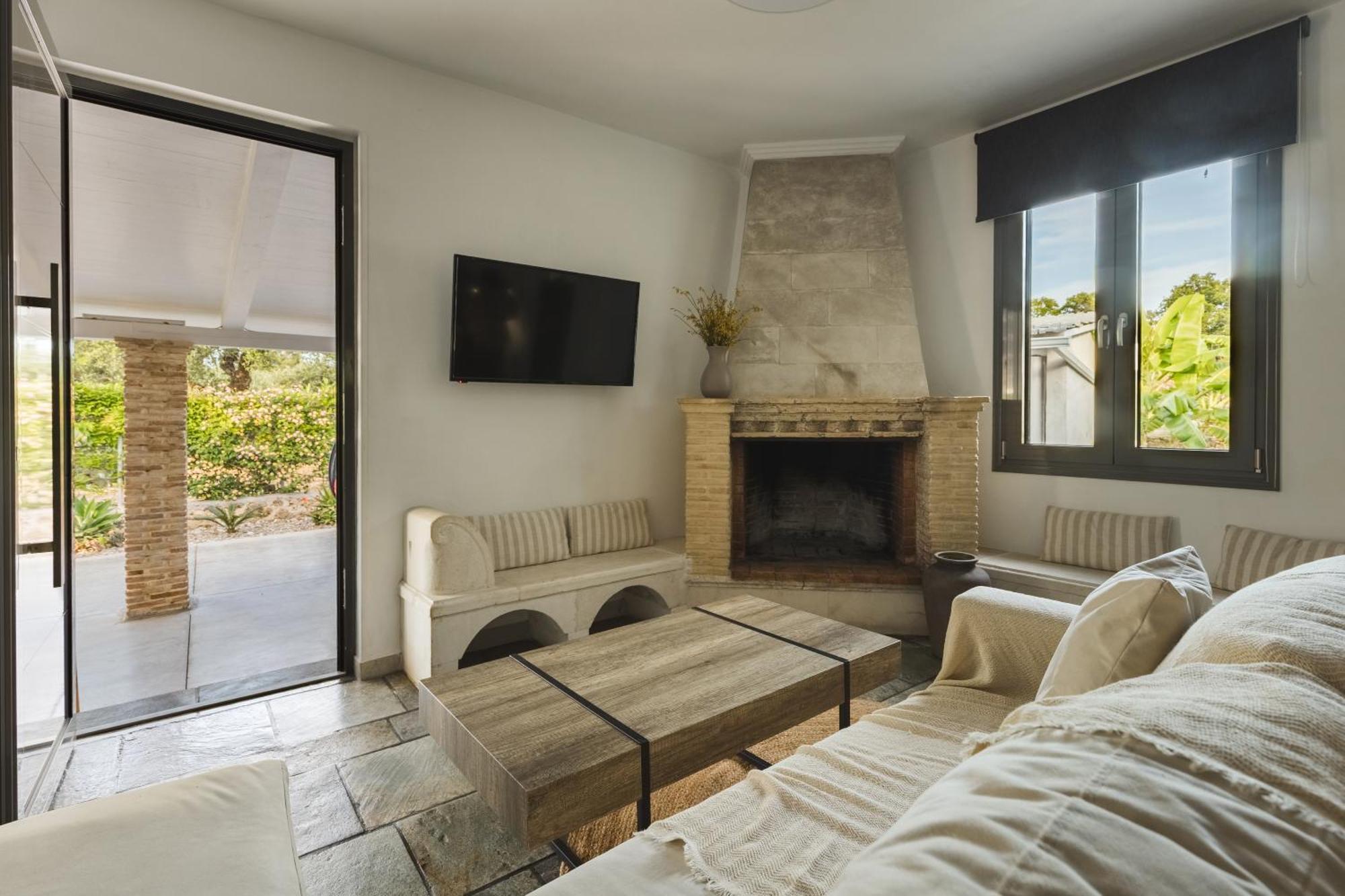 Binios Villa - Private Pool, Walking Distance From The Beach Vasilikos  Exterior photo